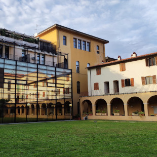 Corte San Domenico office in Pisa